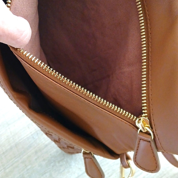 Quince italian leather handwoven convertible clutch cognac - Picture 4 of 10